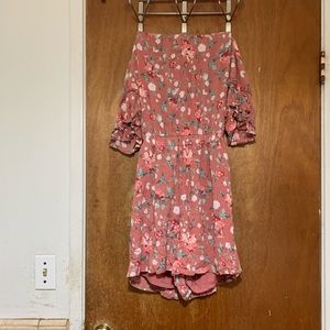 Pink Romper if u have any questions just let me kn